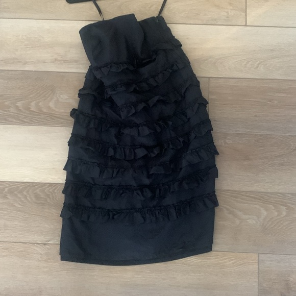 Black Mini Strapless GAP Dress - Picture 2 of 4